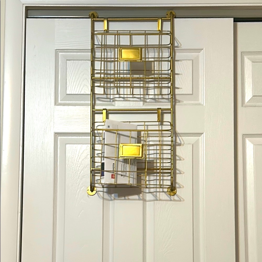 📄Gold Metal Wall or Door Organizer
